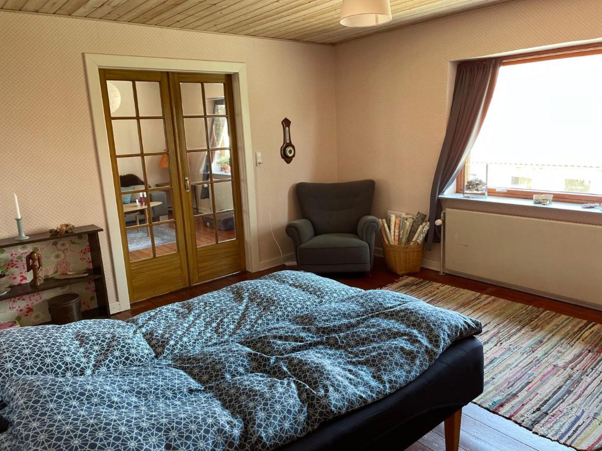 Retro Bolig - Fyldt Med Hygge! Ingen Luksus Apartment Kolind Exterior foto